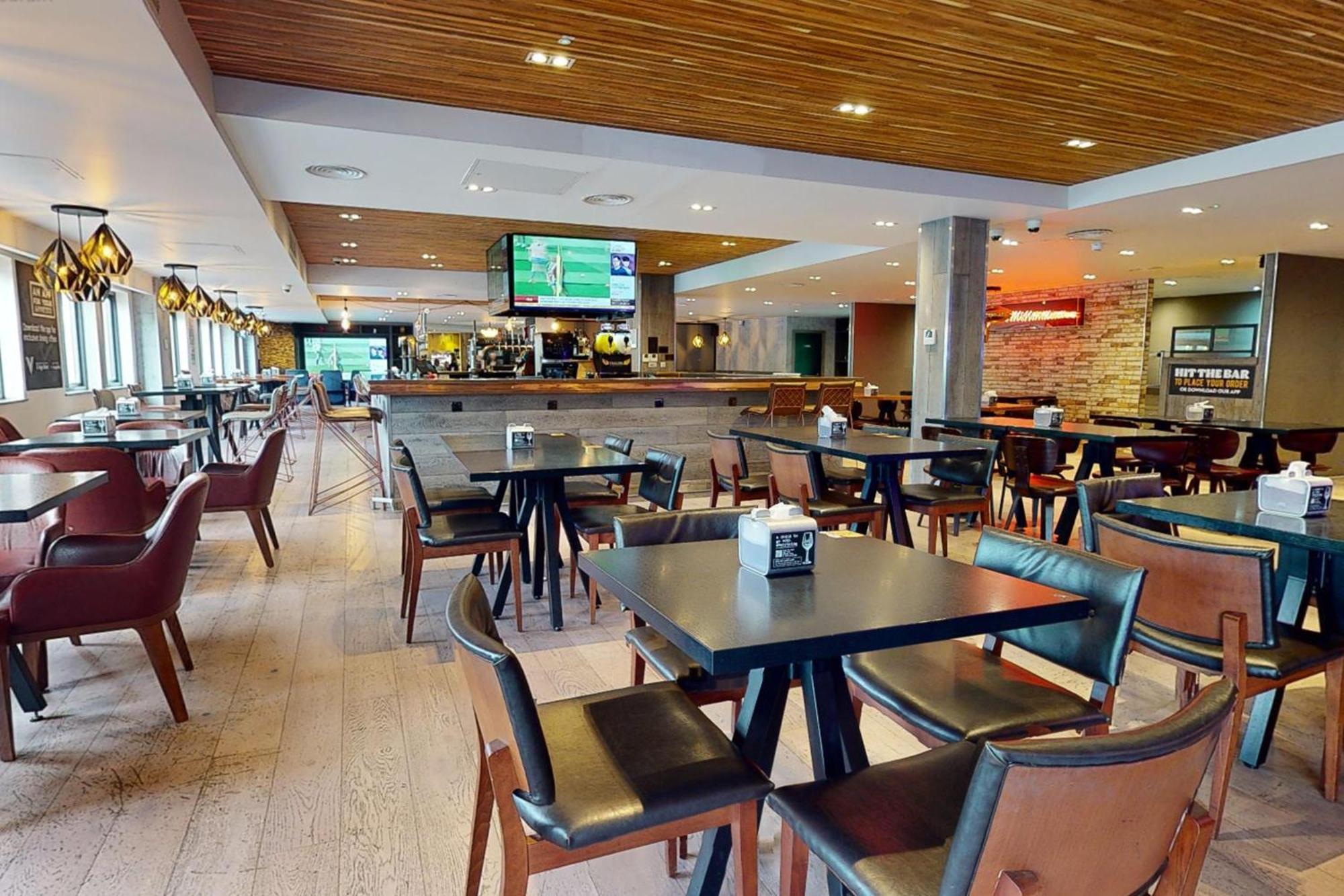 Village Hotel Κάρντιφ Εξωτερικό φωτογραφία